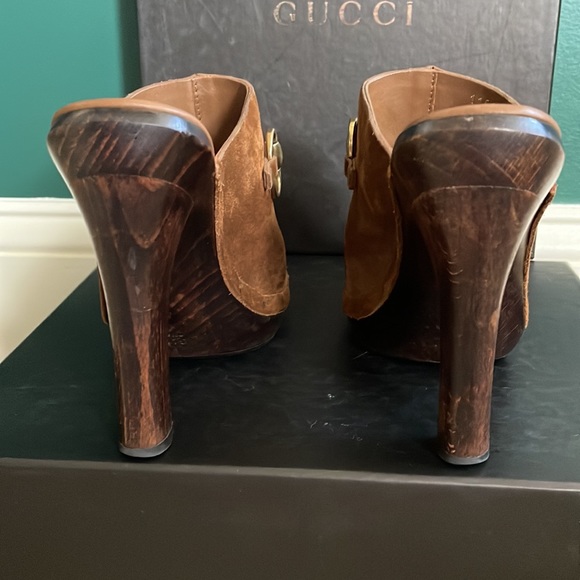 Women’s Gucci brown suede mules/clog shoes size 4 1/2. - Picture 4 of 14